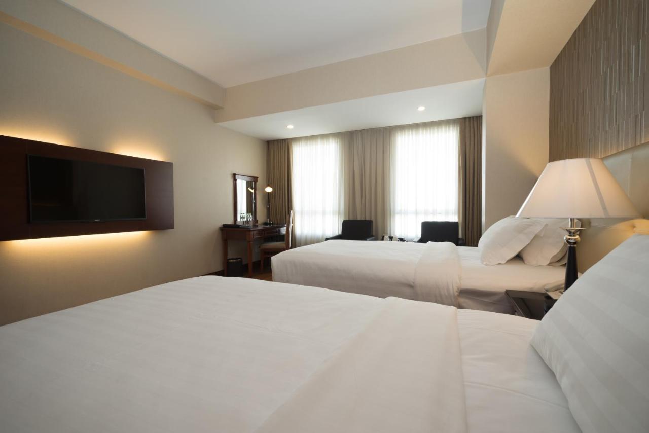 Nhat Ha 1 Hotel Bandar Ho Chi Minh Luaran gambar