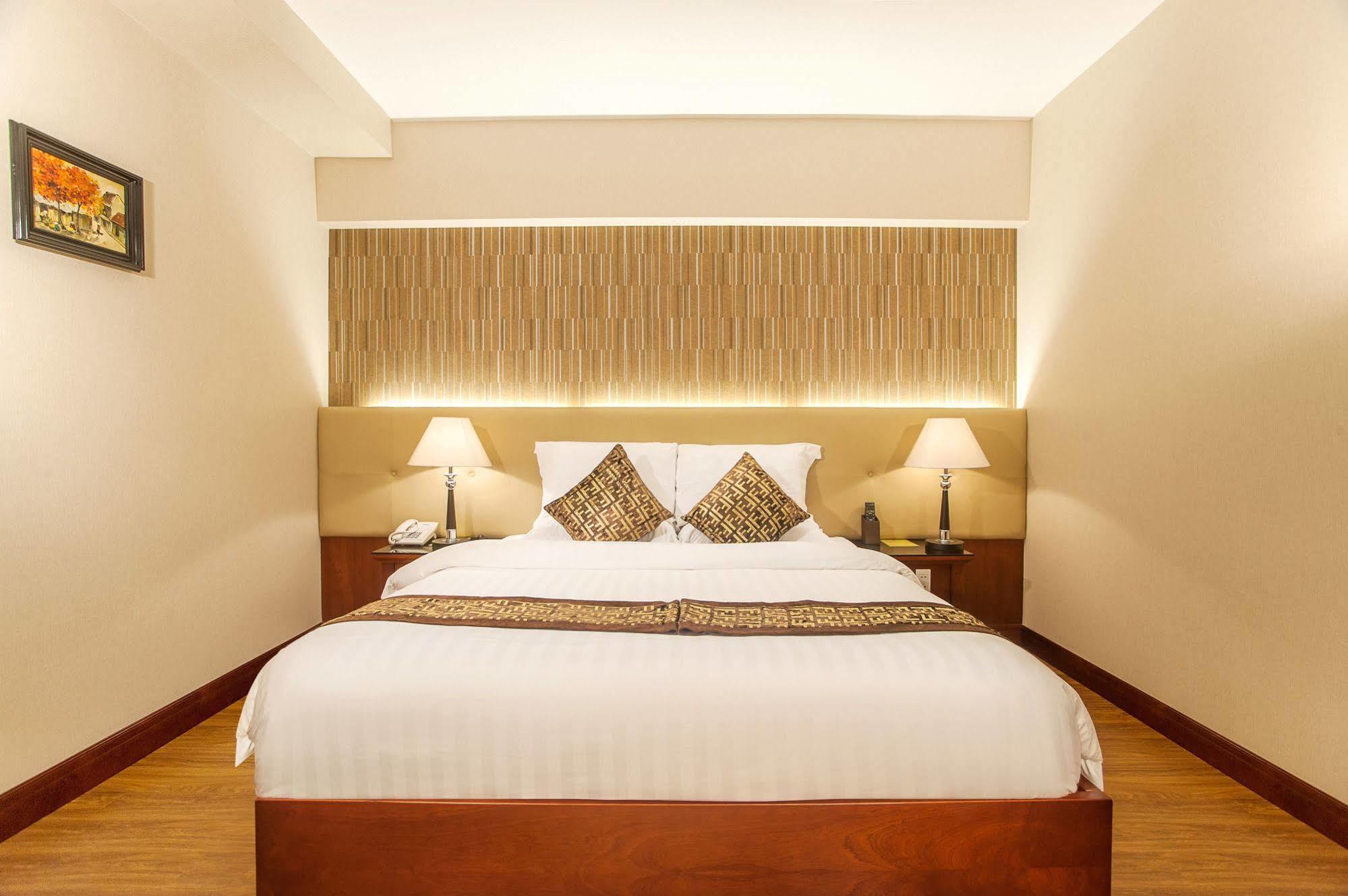 Nhat Ha 1 Hotel Bandar Ho Chi Minh Luaran gambar